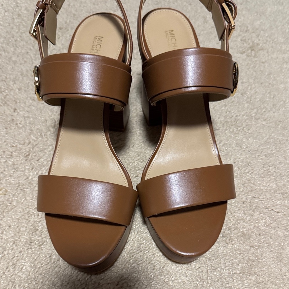 Michael Kors Carmen Platform Sandals - Picture 5 of 7
